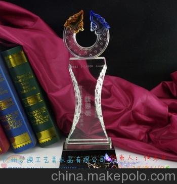 水晶藝術(shù)之美 深圳馬年獎(jiǎng)杯獎(jiǎng)牌定制全指南